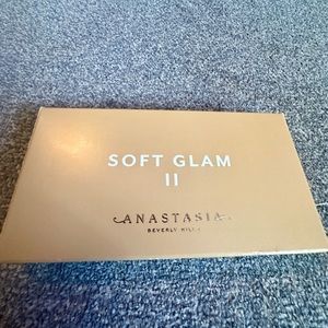 Anastasia Beverly Hills NIB ABH Soft Glam II Palette!